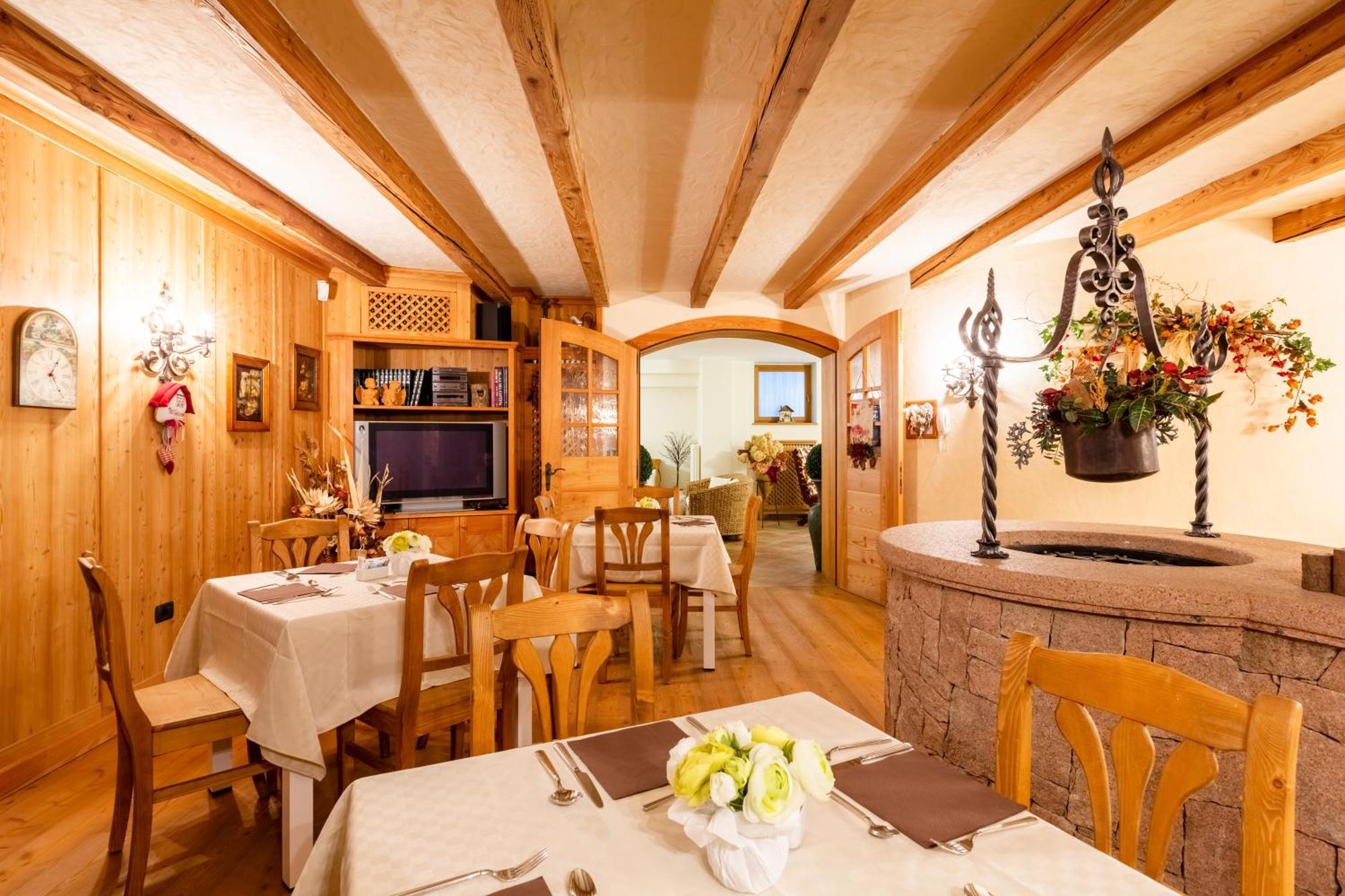 Appartamento Le Colonne - Relais Villa Quercia Tassullo ภายนอก รูปภาพ